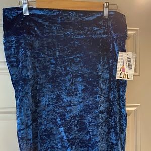 Lularoe Elegant Blue Velvet Cassie Skirt